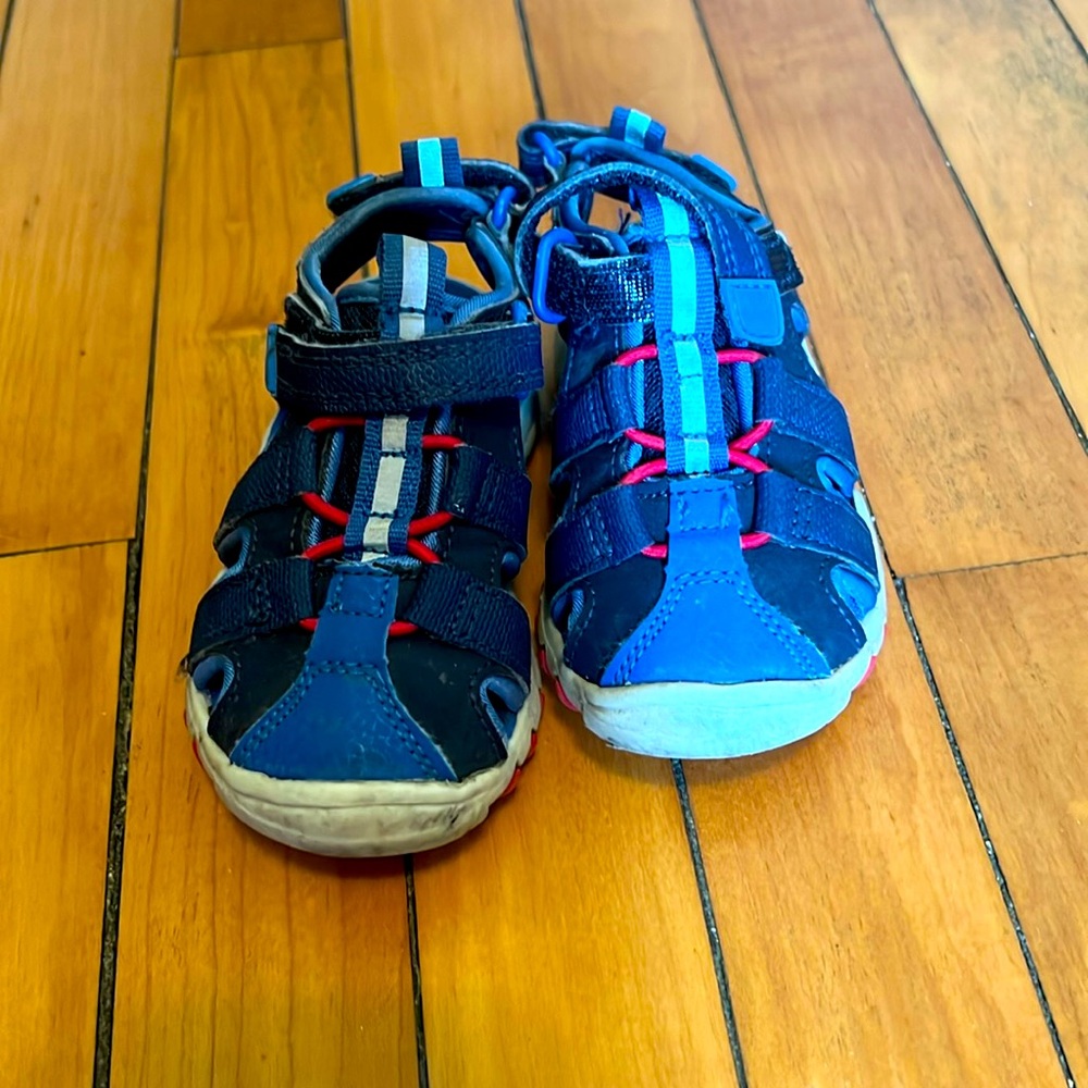 Sturdy summer sandal by Cat and Jack, good used condition
